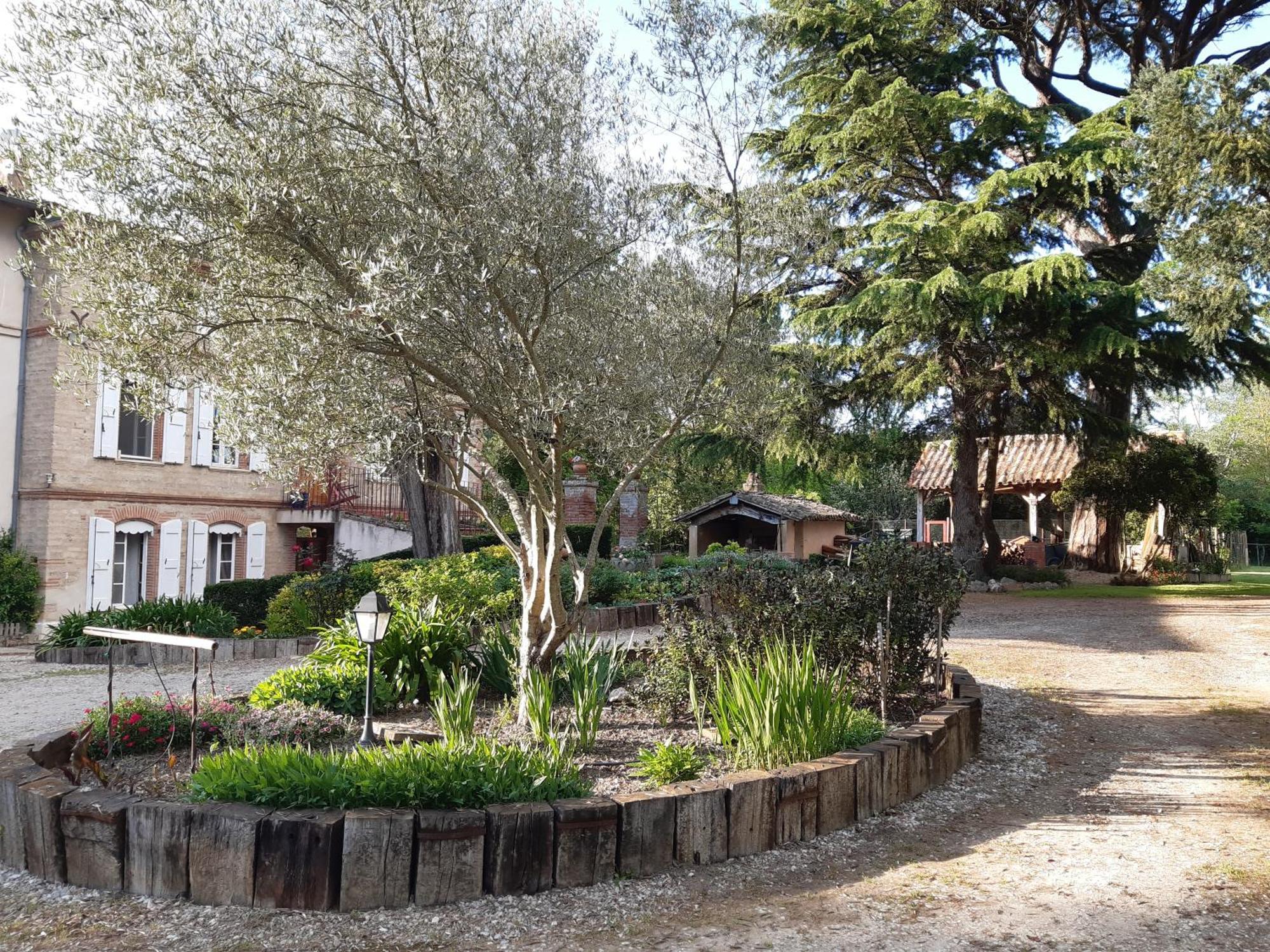 Le Logis Saint Victor Hotel Coufouleux Exterior foto
